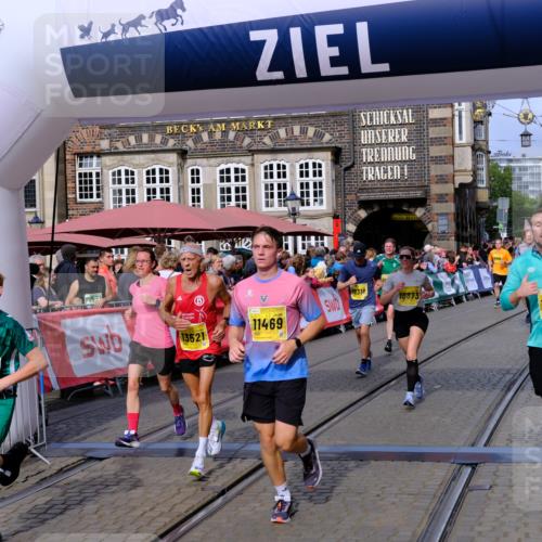 13.09.2026 - 21. swb-Marathon Bremen Tim E. http://msf.ph/oto/10304233 13.09.2026 10:47:48 Ziel 10189, 10210, 10223, 10270, 10310, 10594, 10807, 10860, 10873, 10898, 11130, 11269, 11469, 11646, 11809, 12195, 12296, 12318, 12547, 13521, 13545 meine-sportfotos.de