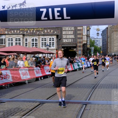 13.09.2026 - 21. swb-Marathon Bremen Tim E. http://msf.ph/oto/10304278 13.09.2026 10:47:52 Ziel 10189, 10210, 10223, 10270, 10310, 10393, 10594, 10807, 10860, 10873, 11130, 11469, 11646, 11809, 11894, 12077, 12296, 12318, 12547, 13521 meine-sportfotos.de