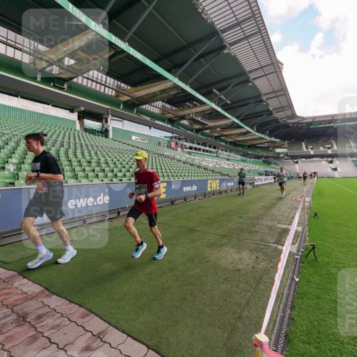 13.09.2026 - 21. swb-Marathon Bremen Michael Burmester http://msf.ph/oto/10304293 13.09.2026 12:50:23 Laufen im Stadion 335, 469, 524, 663, 670, 771, 779, 899, 1510, 1513, 1517, 1605, 1613, 1723, 1748, 1970, 1998, 2052, 2130, 2287, 2288, 2291, 2295, 2347, 2360, 2442, 2444, 2750, 2909, 3043, 3197, 3330, 3484, 3625, 3647, 3808, 3959, 3973, 4023, 4033, 4247, 4368, 4384, 4473, 4559, 4743, 4852, 4888, 4898, 4990, 5066, 5111, 5155, 5314, 5377, 5383, 5532, 5570, 5585, 5594, 5620, 5627, 5636, 5648, 5696, 6267, 6471, 6652, 6668, 6692, 6842, 6901, 6906, 7109, 7115, 7121, 8033, 195 meine-sportfotos.de