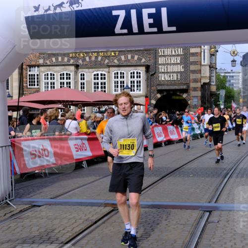 13.09.2026 - 21. swb-Marathon Bremen Tim E. http://msf.ph/oto/10304307 13.09.2026 10:47:53 Ziel 10172, 10189, 10210, 10223, 10270, 10310, 10393, 10594, 10807, 10860, 10873, 11130, 11469, 11646, 11809, 11894, 12077, 12296, 12318, 12547, 13521 meine-sportfotos.de