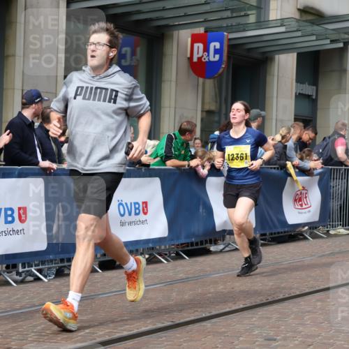 13.09.2026 - 21. swb-Marathon Bremen Strokosch-Dieckow http://msf.ph/oto/10304309 13.09.2026 10:52:27 Ziel 10193, 10304, 10339, 10652, 10734, 10812, 10827, 10906, 11002, 11038, 11109, 11144, 11350, 11362, 11386, 11597, 12019, 12338, 12361, 12399, 12533, 10761, 10958, 11371, 11604, 11605, 11610, 11669, 12319, 12361, 12439, 13578 meine-sportfotos.de