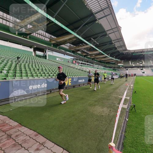 13.09.2026 - 21. swb-Marathon Bremen Michael Burmester http://msf.ph/oto/10304373 13.09.2026 12:51:10 Laufen im Stadion 335, 469, 663, 670, 734, 771, 863, 1043, 1125, 1146, 1162, 1455, 1510, 1513, 1517, 1605, 1613, 1970, 1998, 2052, 2130, 2288, 2291, 2295, 2347, 2360, 2442, 2444, 2447, 2759, 2847, 3440, 3484, 3566, 3625, 3647, 3703, 3808, 3959, 4023, 4165, 4368, 4429, 4473, 4559, 4571, 4573, 4582, 4727, 4781, 4782, 4888, 4895, 5066, 5079, 5111, 5155, 5168, 5314, 5377, 5379, 5383, 5521, 5532, 5585, 5620, 5627, 5636, 5696, 6267, 6274, 6471, 6652, 6668, 6901, 6906, 7115, 7121, 8033, 8798 meine-sportfotos.de
