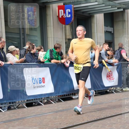 13.09.2026 - 21. swb-Marathon Bremen Strokosch-Dieckow http://msf.ph/oto/10304377 13.09.2026 10:52:29 Ziel 10193, 10304, 10339, 10652, 10734, 10827, 10863, 10906, 11002, 11038, 11109, 11144, 11350, 11362, 11386, 11597, 11766, 12019, 12338, 12399, 10761, 10812, 10958, 11350, 11371, 11604, 11605, 11610, 11669, 12319, 12361, 12439, 12533, 13578 meine-sportfotos.de