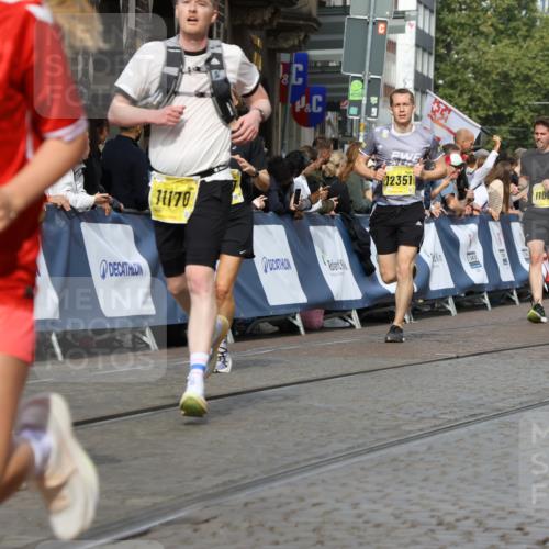 13.09.2026 - 21. swb-Marathon Bremen Strokosch-Dieckow http://msf.ph/oto/10304386 13.09.2026 10:51:00 Ziel 10267, 10764, 11076, 11220, 11276, 11664, 11742, 11753, 11774, 11961, 12052, 12070, 12309, 12488, 13544, 10471, 10515, 10808, 11339, 11503, 11537, 11801, 11973, 12133, 12552 meine-sportfotos.de