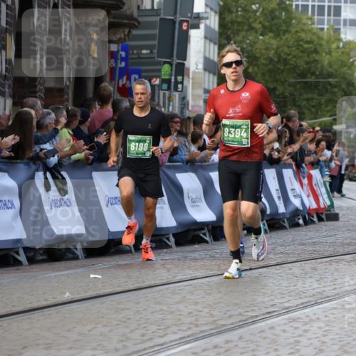 13.09.2026 - 21. swb-Marathon Bremen Strokosch-Dieckow http://msf.ph/oto/10304392 13.09.2026 12:58:25 Ziel 1323, 1604, 1717, 2073, 2099, 9065, 346, 2049, 5672, 6198, 8311, 8394 meine-sportfotos.de