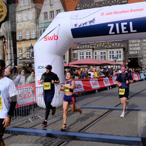 13.09.2026 - 21. swb-Marathon Bremen Tim E. http://msf.ph/oto/10304429 13.09.2026 10:48:03 Ziel 10172, 10210, 10393, 10592, 10594, 10860, 11018, 11130, 11360, 11634, 11809, 11894, 12077, 12278, 12547, 12558 meine-sportfotos.de