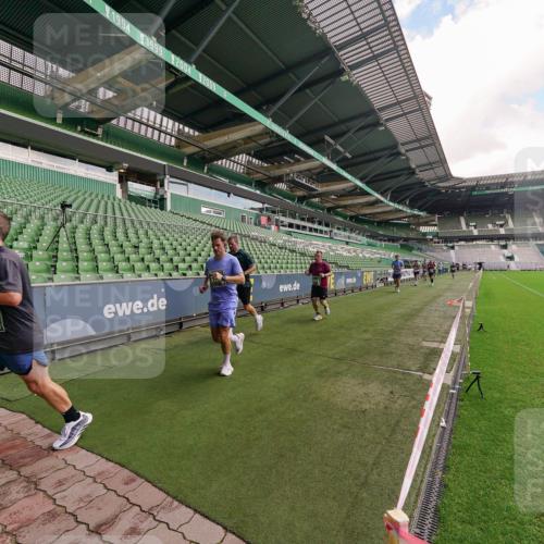 13.09.2026 - 21. swb-Marathon Bremen Michael Burmester http://msf.ph/oto/10304490 13.09.2026 12:52:02 Laufen im Stadion 107, 235, 335, 683, 734, 771, 792, 863, 1033, 1043, 1125, 1146, 1162, 1232, 1252, 1297, 1455, 1492, 1510, 1542, 1613, 1646, 1955, 1970, 2007, 2008, 2043, 2203, 2295, 2442, 2444, 2447, 2480, 2498, 2759, 2767, 2847, 3085, 3149, 3336, 3440, 3448, 3484, 3566, 3703, 3808, 3830, 3899, 3959, 3988, 4023, 4165, 4283, 4368, 4429, 4473, 4475, 4559, 4571, 4573, 4582, 4605, 4651, 4727, 4781, 4782, 4895, 5066, 5079, 5155, 5168, 5379, 5521, 5532, 5627, 5696, 6274, 6471, 8033, 8798 meine-sportfotos.de