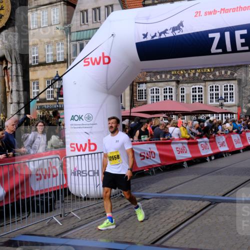 13.09.2026 - 21. swb-Marathon Bremen Tim E. http://msf.ph/oto/10304495 13.09.2026 10:48:07 Ziel 10172, 10210, 10393, 10592, 10860, 11018, 11360, 11634, 11735, 11809, 11894, 12077, 12278, 12547, 12558 meine-sportfotos.de