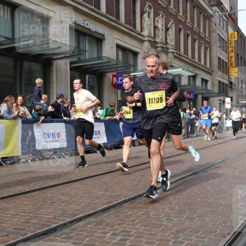 13.09.2026 - 21. swb-Marathon Bremen Strokosch-Dieckow http://msf.ph/oto/10304582 13.09.2026 10:52:36 Ziel 10193, 10284, 10304, 10339, 10652, 10714, 10734, 10827, 10863, 11002, 11038, 11144, 11238, 11282, 11362, 11386, 11575, 11597, 11766, 12019, 12338, 12369, 12399, 10193, 10761, 10812, 10906, 10958, 11109, 11144, 11350, 11362, 11604, 11605, 11610, 11669, 12319, 12361, 12439, 12533 meine-sportfotos.de