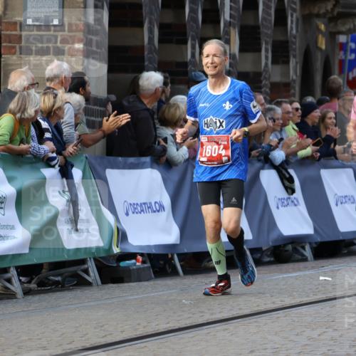 13.09.2026 - 21. swb-Marathon Bremen Strokosch-Dieckow http://msf.ph/oto/10304583 13.09.2026 12:58:38 Ziel 1379, 1472, 1604, 1717, 2073, 1576, 3624, 6929, 8065 meine-sportfotos.de