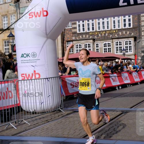 13.09.2026 - 21. swb-Marathon Bremen Tim E. http://msf.ph/oto/10304594 13.09.2026 10:48:26 Ziel 10142, 10316, 10329, 10638, 11058, 11135, 11193, 11241, 11735, 11781, 12354, 12487, 13620 meine-sportfotos.de