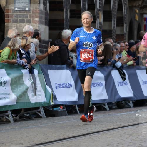 13.09.2026 - 21. swb-Marathon Bremen Strokosch-Dieckow http://msf.ph/oto/10304597 13.09.2026 12:58:38 Ziel 1379, 1472, 1604, 1717, 2073, 1576, 3624, 6929, 8065 meine-sportfotos.de