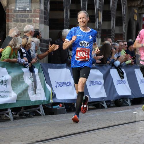 13.09.2026 - 21. swb-Marathon Bremen Strokosch-Dieckow http://msf.ph/oto/10304604 13.09.2026 12:58:38 Ziel 1379, 1472, 1604, 1717, 2073, 1576, 3624, 6929, 8065 meine-sportfotos.de