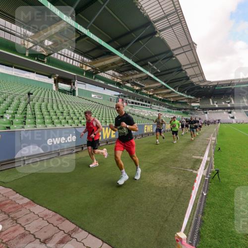 13.09.2026 - 21. swb-Marathon Bremen Michael Burmester http://msf.ph/oto/10304635 13.09.2026 12:53:18 Laufen im Stadion 102, 107, 145, 235, 313, 376, 472, 541, 560, 615, 616, 675, 683, 696, 740, 755, 792, 816, 827, 863, 982, 985, 987, 1033, 1056, 1076, 1207, 1232, 1252, 1297, 1419, 1433, 1445, 1468, 1492, 1528, 1542, 1551, 1646, 1664, 1704, 1707, 1814, 1955, 2007, 2008, 2043, 2055, 2203, 2280, 2350, 2362, 2401, 2422, 2454, 2480, 2498, 2499, 2623, 2701, 2767, 2820, 2847, 2858, 2882, 2913, 2971, 2997, 3085, 3149, 3236, 3336, 3362, 3413, 3448, 3566, 3830, 3899, 3988, 4283, 4475, 4573, 4605, 4651 meine-sportfotos.de