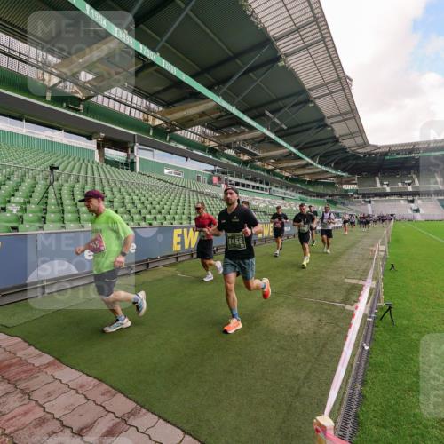13.09.2026 - 21. swb-Marathon Bremen Michael Burmester http://msf.ph/oto/10304644 13.09.2026 12:53:21 Laufen im Stadion 102, 107, 145, 235, 313, 376, 472, 541, 560, 615, 616, 675, 683, 696, 740, 755, 792, 816, 827, 863, 982, 985, 987, 1033, 1056, 1076, 1207, 1232, 1252, 1297, 1419, 1433, 1445, 1468, 1492, 1528, 1542, 1551, 1646, 1664, 1704, 1707, 1814, 1955, 2007, 2008, 2043, 2055, 2203, 2280, 2350, 2362, 2401, 2422, 2454, 2480, 2498, 2499, 2623, 2701, 2767, 2820, 2858, 2882, 2913, 2971, 2997, 3085, 3149, 3236, 3336, 3362, 3413, 3448, 3566, 3830, 3899, 3988, 4283, 4475, 4573, 4605, 4651 meine-sportfotos.de