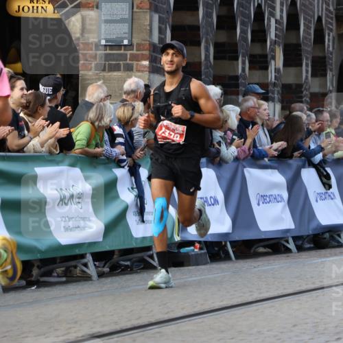 13.09.2026 - 21. swb-Marathon Bremen Strokosch-Dieckow http://msf.ph/oto/10304656 13.09.2026 12:58:41 Ziel 1379, 1472, 1604, 1717, 6198, 8311, 8394, 1576, 3624, 4847, 6929, 8065 meine-sportfotos.de