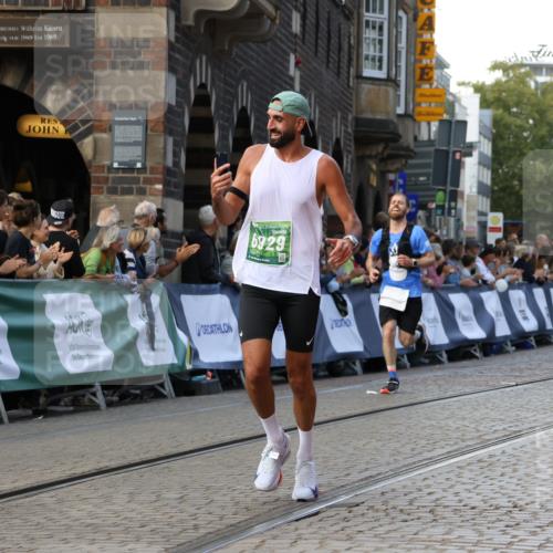 13.09.2026 - 21. swb-Marathon Bremen Strokosch-Dieckow http://msf.ph/oto/10304693 13.09.2026 12:58:43 Ziel 1379, 1472, 1604, 1717, 6198, 8311, 8394, 1576, 3624, 4847, 6929, 8065 meine-sportfotos.de
