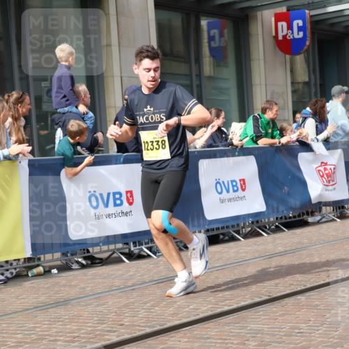 13.09.2026 - 21. swb-Marathon Bremen Strokosch-Dieckow http://msf.ph/oto/10304735 13.09.2026 10:52:44 Ziel 10284, 10304, 10585, 10714, 10734, 10863, 11012, 11038, 11238, 11282, 11386, 11575, 11766, 12019, 12170, 12369, 12398, 10193, 10339, 10652, 10734, 10761, 10812, 10827, 10906, 10958, 11002, 11109, 11144, 11350, 11362, 11597, 11604, 11605, 11669, 12338, 12361, 12399, 12439, 12533 meine-sportfotos.de