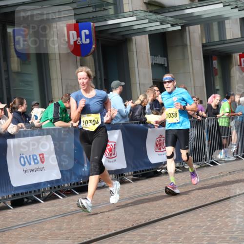 13.09.2026 - 21. swb-Marathon Bremen Strokosch-Dieckow http://msf.ph/oto/10304752 13.09.2026 10:52:46 Ziel 10284, 10304, 10585, 10714, 10863, 11012, 11038, 11238, 11282, 11386, 11575, 11766, 12019, 12170, 12369, 12398, 12461, 10193, 10339, 10652, 10734, 10761, 10812, 10827, 10906, 10958, 11002, 11038, 11109, 11144, 11350, 11362, 11597, 11604, 11605, 11669, 12338, 12361, 12399, 12439, 12533 meine-sportfotos.de