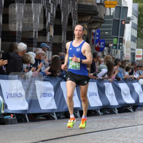 13.09.2026 - 21. swb-Marathon Bremen Strokosch-Dieckow http://msf.ph/oto/10304754 13.09.2026 12:58:49 Ziel 346, 1472, 2049, 5672, 6198, 8311, 8394, 1118, 3624, 4399, 4847, 8065, 8994, 9120, 9329 meine-sportfotos.de