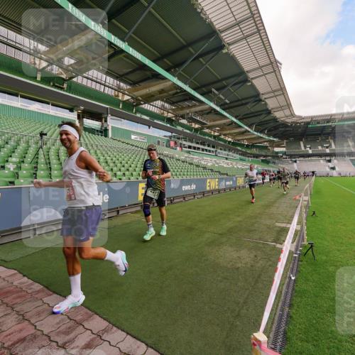 13.09.2026 - 21. swb-Marathon Bremen Michael Burmester http://msf.ph/oto/10304802 13.09.2026 12:53:59 Laufen im Stadion 102, 145, 161, 189, 201, 313, 376, 385, 461, 472, 481, 541, 560, 615, 616, 666, 675, 696, 740, 755, 816, 827, 982, 985, 987, 1053, 1056, 1076, 1207, 1252, 1297, 1419, 1433, 1445, 1468, 1528, 1542, 1551, 1631, 1646, 1658, 1664, 1704, 1707, 1814, 2007, 2043, 2055, 2203, 2280, 2350, 2362, 2390, 2401, 2422, 2454, 2499, 2623, 2701, 2733, 2801, 2820, 2824, 2858, 2870, 2882, 2913, 2962, 2971, 2997, 3012, 3054, 3149, 3206, 3236, 3241, 3356, 3357, 3362, 3413, 4605 meine-sportfotos.de