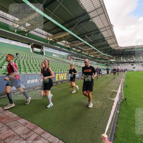 13.09.2026 - 21. swb-Marathon Bremen Michael Burmester http://msf.ph/oto/10304825 13.09.2026 12:54:07 Laufen im Stadion 102, 145, 161, 189, 201, 313, 376, 385, 461, 472, 481, 541, 560, 615, 616, 666, 675, 696, 740, 755, 816, 827, 982, 985, 987, 1053, 1056, 1076, 1207, 1297, 1419, 1433, 1445, 1468, 1528, 1542, 1551, 1631, 1658, 1664, 1704, 1707, 1814, 2055, 2280, 2350, 2362, 2390, 2401, 2422, 2454, 2474, 2499, 2623, 2701, 2733, 2801, 2820, 2824, 2858, 2870, 2882, 2913, 2922, 2962, 2971, 2997, 3012, 3054, 3134, 3175, 3206, 3236, 3241, 3356, 3357, 3362, 3413, 4605 meine-sportfotos.de