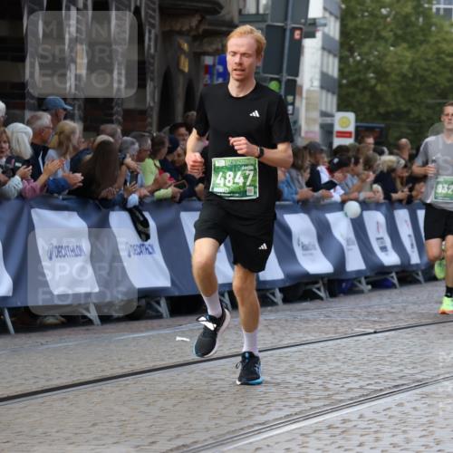 13.09.2026 - 21. swb-Marathon Bremen Strokosch-Dieckow http://msf.ph/oto/10304853 13.09.2026 12:58:54 Ziel 346, 2049, 5672, 6198, 8311, 8394, 1118, 3584, 3688, 4399, 4847, 6991, 8994, 9120, 9329 meine-sportfotos.de