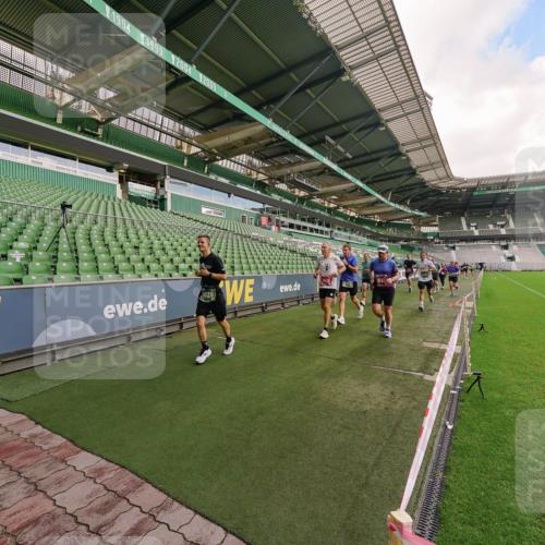 13.09.2026 - 21. swb-Marathon Bremen Michael Burmester http://msf.ph/oto/10304874 13.09.2026 12:54:20 Laufen im Stadion 102, 145, 161, 189, 201, 313, 376, 385, 461, 472, 481, 495, 541, 560, 615, 616, 666, 675, 696, 740, 755, 816, 827, 982, 985, 987, 1053, 1056, 1076, 1197, 1207, 1390, 1419, 1433, 1445, 1468, 1528, 1551, 1599, 1631, 1658, 1664, 1704, 1707, 1814, 2055, 2125, 2234, 2280, 2362, 2383, 2390, 2401, 2422, 2454, 2474, 2499, 2623, 2701, 2733, 2801, 2820, 2824, 2858, 2870, 2882, 2913, 2922, 2962, 2971, 2997, 3012, 3054, 3134, 3175, 3206, 3241, 3246, 3346, 3356, 3357, 3362, 3413 meine-sportfotos.de