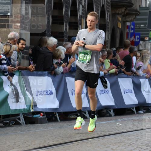 13.09.2026 - 21. swb-Marathon Bremen Strokosch-Dieckow http://msf.ph/oto/10304875 13.09.2026 12:58:56 Ziel 346, 2049, 5672, 6198, 8311, 8394, 1118, 1508, 3584, 3688, 4399, 6991, 8994, 9120, 9329 meine-sportfotos.de