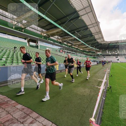 13.09.2026 - 21. swb-Marathon Bremen Michael Burmester http://msf.ph/oto/10304905 13.09.2026 12:54:26 Laufen im Stadion 145, 161, 189, 201, 313, 376, 385, 388, 461, 472, 481, 495, 541, 560, 615, 616, 666, 675, 696, 740, 755, 816, 827, 982, 985, 987, 1053, 1056, 1076, 1197, 1207, 1390, 1419, 1433, 1445, 1468, 1551, 1599, 1631, 1658, 1664, 1704, 1707, 1814, 2055, 2125, 2234, 2251, 2280, 2362, 2383, 2390, 2401, 2422, 2454, 2474, 2499, 2623, 2701, 2733, 2801, 2820, 2824, 2858, 2870, 2882, 2913, 2922, 2962, 2971, 2997, 3012, 3054, 3134, 3175, 3206, 3241, 3246, 3346, 3356, 3357, 3362, 3413, 3716 meine-sportfotos.de