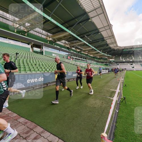 13.09.2026 - 21. swb-Marathon Bremen Michael Burmester http://msf.ph/oto/10304910 13.09.2026 12:54:26 Laufen im Stadion 145, 161, 189, 201, 313, 376, 385, 388, 461, 472, 481, 495, 541, 560, 615, 616, 666, 675, 696, 740, 755, 816, 827, 982, 985, 987, 1053, 1056, 1076, 1197, 1207, 1390, 1419, 1433, 1445, 1468, 1551, 1599, 1631, 1658, 1664, 1704, 1707, 1814, 2055, 2125, 2234, 2251, 2280, 2362, 2383, 2390, 2401, 2422, 2454, 2474, 2499, 2623, 2701, 2733, 2801, 2820, 2824, 2858, 2870, 2882, 2913, 2922, 2962, 2971, 2997, 3012, 3054, 3134, 3175, 3206, 3241, 3246, 3346, 3356, 3357, 3362, 3413, 3716 meine-sportfotos.de