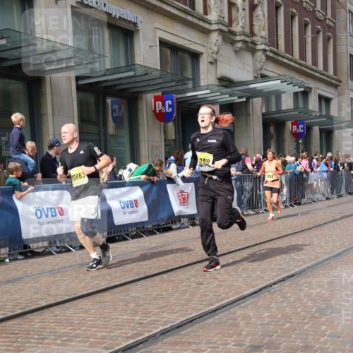 13.09.2026 - 21. swb-Marathon Bremen Strokosch-Dieckow http://msf.ph/oto/10304962 13.09.2026 10:52:52 Ziel 10284, 10448, 10585, 10714, 10757, 10780, 10863, 11012, 11238, 11282, 11575, 11766, 12040, 12170, 12275, 12369, 12398, 12461, 10193, 10304, 10339, 10652, 10734, 10812, 10827, 10906, 11002, 11038, 11109, 11144, 11350, 11362, 11386, 11597, 12019, 12338, 12361, 12399, 12533 meine-sportfotos.de