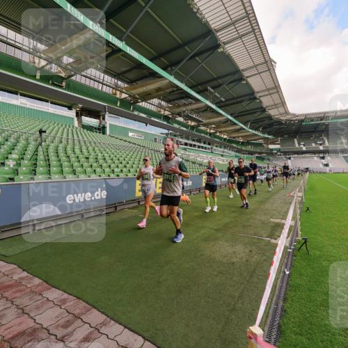 13.09.2026 - 21. swb-Marathon Bremen Michael Burmester http://msf.ph/oto/10304963 13.09.2026 12:54:39 Laufen im Stadion 145, 161, 189, 201, 205, 313, 376, 385, 388, 461, 472, 481, 495, 541, 560, 615, 616, 666, 675, 696, 740, 755, 816, 827, 982, 1053, 1076, 1197, 1207, 1390, 1419, 1433, 1445, 1468, 1551, 1599, 1631, 1658, 1664, 1707, 1814, 2055, 2125, 2234, 2251, 2280, 2362, 2383, 2390, 2401, 2422, 2454, 2474, 2499, 2623, 2701, 2733, 2801, 2824, 2870, 2882, 2913, 2922, 2962, 2971, 2997, 3012, 3054, 3134, 3175, 3206, 3241, 3246, 3346, 3356, 3357, 3413, 3706, 3716, 3836, 4137 meine-sportfotos.de