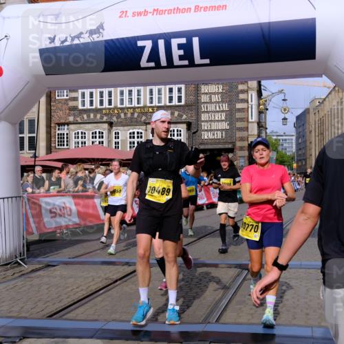 13.09.2026 - 21. swb-Marathon Bremen Tim E. http://msf.ph/oto/10304971 13.09.2026 10:48:50 Ziel 10231, 10269, 10426, 10489, 10538, 10770, 10814, 10815, 10917, 10993, 11196, 11372, 11582, 11611, 11683, 11837, 12259, 13570 meine-sportfotos.de
