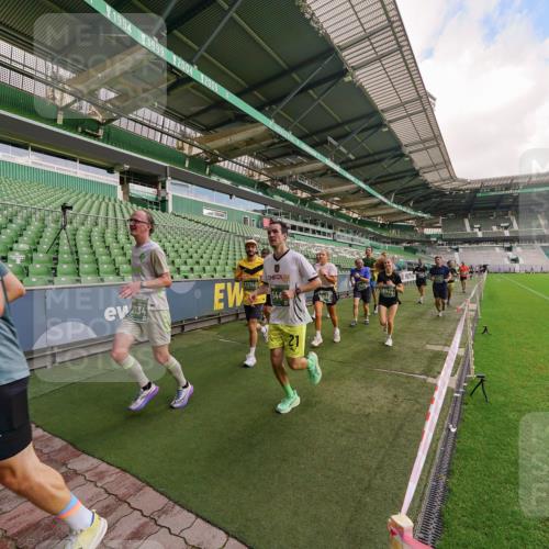 13.09.2026 - 21. swb-Marathon Bremen Michael Burmester http://msf.ph/oto/10305029 13.09.2026 12:54:50 Laufen im Stadion 161, 189, 201, 205, 313, 376, 385, 388, 461, 472, 481, 495, 541, 560, 615, 616, 666, 675, 696, 740, 816, 827, 913, 982, 1053, 1058, 1076, 1197, 1207, 1390, 1419, 1468, 1551, 1599, 1631, 1645, 1658, 1707, 1814, 2055, 2125, 2234, 2251, 2280, 2319, 2362, 2383, 2390, 2422, 2454, 2474, 2499, 2623, 2701, 2733, 2801, 2824, 2870, 2882, 2913, 2922, 2962, 2971, 2997, 3012, 3054, 3057, 3134, 3175, 3192, 3206, 3241, 3246, 3346, 3356, 3357, 3413, 3706, 3716, 3836, 4137, 5530, 6106 meine-sportfotos.de