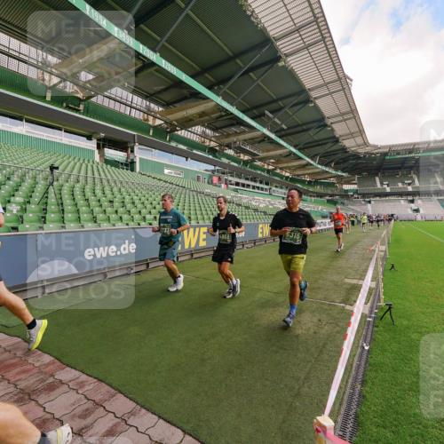 13.09.2026 - 21. swb-Marathon Bremen Michael Burmester http://msf.ph/oto/10305057 13.09.2026 12:54:53 Laufen im Stadion 161, 189, 201, 205, 313, 376, 385, 388, 461, 472, 481, 495, 560, 615, 616, 666, 675, 696, 740, 816, 827, 913, 1053, 1058, 1076, 1197, 1207, 1390, 1419, 1468, 1551, 1599, 1631, 1645, 1658, 1707, 1814, 2055, 2125, 2234, 2251, 2280, 2319, 2362, 2383, 2390, 2454, 2474, 2499, 2623, 2701, 2733, 2801, 2824, 2870, 2882, 2913, 2922, 2962, 2971, 3012, 3054, 3057, 3134, 3175, 3192, 3206, 3241, 3246, 3346, 3356, 3357, 3413, 3706, 3716, 3836, 4137, 5277, 5430, 5530, 6106, 2498 meine-sportfotos.de