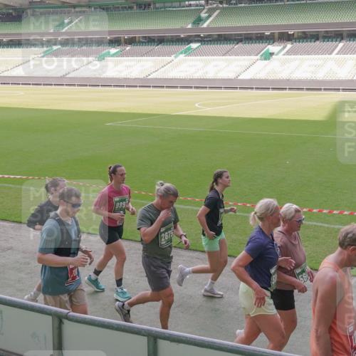 13.09.2026 - 21. swb-Marathon Bremen Michael Burmester http://msf.ph/oto/10305090 13.09.2026 13:36:26 Laufen im Stadion 444, 462, 491, 496, 590, 657, 799, 1015, 1132, 1135, 1279, 1396, 1432, 1620, 1726, 1762, 1887, 1934, 1951, 1965, 1974, 1977, 2078, 2227, 2335, 2578, 2639, 2650, 2688, 2789, 2842, 2892, 2894, 2933, 2939, 3090, 3161, 3169, 3178, 3299, 3303, 3406, 3408, 3463, 3472, 3498, 3555, 3570, 3573, 3588, 3640, 3731, 3779, 3801, 3839, 3985, 3992, 3993, 4084, 4145, 4200, 4210, 4290, 4464, 4538, 4546, 4801, 4880, 4967, 5000, 5034, 5182, 5332, 5461, 5679, 5818 meine-sportfotos.de