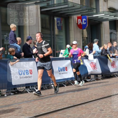 13.09.2026 - 21. swb-Marathon Bremen Strokosch-Dieckow http://msf.ph/oto/10305168 13.09.2026 10:52:58 Ziel 10284, 10448, 10585, 10757, 10780, 10821, 10886, 11012, 11168, 11282, 11379, 11590, 12040, 12056, 12170, 12275, 12308, 12398, 12461, 10193, 10304, 10339, 10652, 10714, 10734, 10827, 10863, 10906, 11002, 11038, 11144, 11238, 11362, 11386, 11575, 11597, 11766, 12019, 12338, 12369, 12399 meine-sportfotos.de