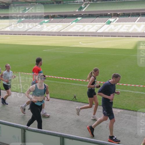 13.09.2026 - 21. swb-Marathon Bremen Michael Burmester http://msf.ph/oto/10305209 13.09.2026 13:36:33 Laufen im Stadion 444, 462, 491, 496, 590, 657, 756, 799, 1015, 1132, 1135, 1279, 1432, 1620, 1726, 1762, 1887, 1934, 1951, 1965, 1974, 1977, 2078, 2227, 2578, 2639, 2650, 2688, 2789, 2842, 2892, 2894, 2933, 2939, 3090, 3161, 3169, 3178, 3299, 3303, 3406, 3408, 3463, 3472, 3498, 3555, 3570, 3573, 3588, 3640, 3731, 3779, 3801, 3839, 3985, 3992, 3993, 4084, 4145, 4200, 4210, 4290, 4464, 4538, 4801, 4880, 4967, 5000, 5034, 5182, 5332, 5461, 5536, 5679, 5818 meine-sportfotos.de