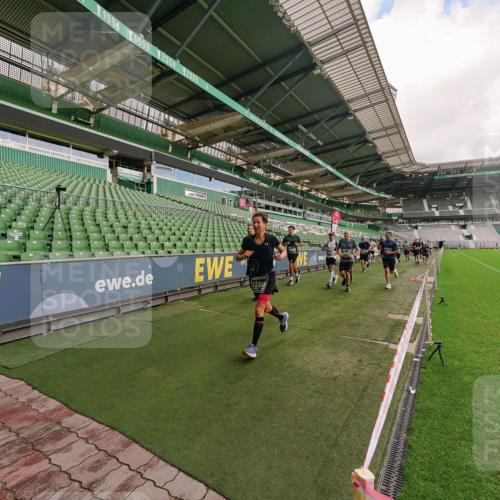 13.09.2026 - 21. swb-Marathon Bremen Michael Burmester http://msf.ph/oto/10305228 13.09.2026 12:55:26 Laufen im Stadion 161, 189, 201, 205, 307, 385, 388, 411, 461, 465, 481, 495, 655, 666, 827, 854, 913, 926, 1053, 1058, 1197, 1390, 1537, 1599, 1631, 1645, 1658, 1750, 2122, 2125, 2234, 2251, 2260, 2319, 2383, 2390, 2474, 2535, 2604, 2701, 2733, 2801, 2824, 2870, 2882, 2913, 2922, 2962, 3012, 3054, 3057, 3119, 3134, 3175, 3192, 3206, 3241, 3246, 3290, 3346, 3356, 3357, 3411, 3508, 3706, 3716, 3836, 4135, 4137, 4171, 4413, 4455, 4479, 4733, 5277, 5430, 5530, 6106, 107, 2498 meine-sportfotos.de