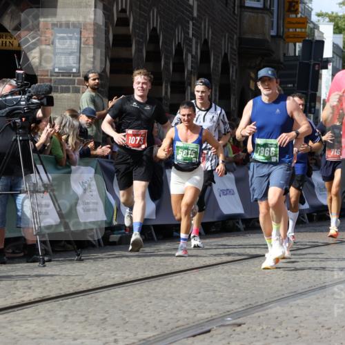 13.09.2026 - 21. swb-Marathon Bremen Strokosch-Dieckow http://msf.ph/oto/10305232 13.09.2026 13:30:10 Ziel 109, 124, 454, 716, 1073, 1173, 1205, 1759, 1780, 1848, 1861, 2289, 3320, 3618, 3667, 3908, 4115, 4524, 4575, 5631, 6006, 6127, 6725, 7079, 7093, 7884, 8267, 8470, 8481, 8612, 8771, 8899, 9049, 9534, 9747, 9770, 10013, 881, 1909, 1938, 2265, 2364, 2900, 4763, 5615, 7184, 7821, 7966, 8090, 8105, 8169, 8314, 8441, 8494, 9015, 9412, 9529 meine-sportfotos.de
