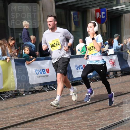 13.09.2026 - 21. swb-Marathon Bremen Strokosch-Dieckow http://msf.ph/oto/10305235 13.09.2026 10:53:00 Ziel 10284, 10448, 10585, 10757, 10780, 10821, 10886, 11012, 11168, 11379, 11590, 12040, 12056, 12170, 12275, 12308, 12398, 12461, 10193, 10304, 10339, 10652, 10714, 10734, 10827, 10863, 11002, 11038, 11144, 11238, 11282, 11362, 11386, 11575, 11597, 11766, 12019, 12338, 12369, 12399 meine-sportfotos.de