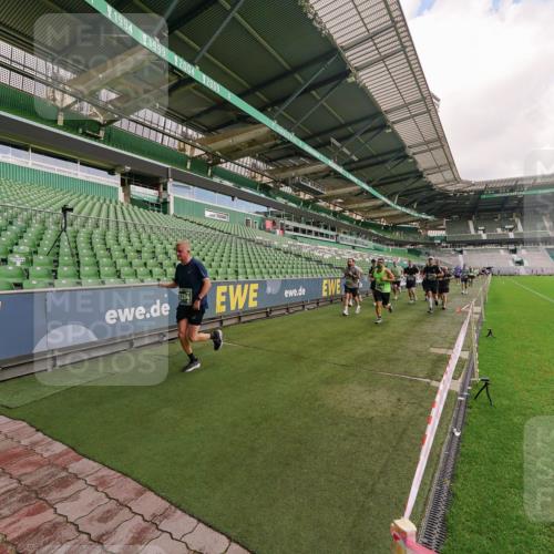 13.09.2026 - 21. swb-Marathon Bremen Michael Burmester http://msf.ph/oto/10305246 13.09.2026 12:55:30 Laufen im Stadion 161, 189, 201, 205, 307, 385, 388, 411, 461, 465, 481, 495, 655, 666, 854, 913, 926, 1053, 1058, 1197, 1390, 1537, 1599, 1631, 1645, 1658, 1750, 2122, 2125, 2234, 2251, 2260, 2319, 2383, 2390, 2474, 2535, 2604, 2733, 2801, 2824, 2870, 2913, 2922, 2948, 2962, 3012, 3054, 3057, 3119, 3134, 3175, 3192, 3202, 3206, 3241, 3246, 3290, 3346, 3348, 3356, 3357, 3411, 3508, 3706, 3716, 3836, 4135, 4137, 4171, 4413, 4455, 4479, 4733, 5277, 5430, 5530, 6106, 107, 2498 meine-sportfotos.de