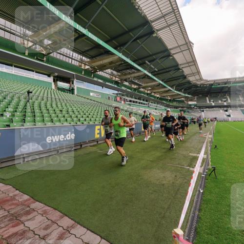 13.09.2026 - 21. swb-Marathon Bremen Michael Burmester http://msf.ph/oto/10305251 13.09.2026 12:55:31 Laufen im Stadion 161, 189, 201, 205, 307, 385, 388, 411, 461, 465, 481, 495, 655, 666, 854, 913, 926, 1053, 1058, 1197, 1390, 1537, 1599, 1631, 1645, 1658, 1750, 2122, 2125, 2234, 2251, 2260, 2319, 2383, 2390, 2474, 2535, 2604, 2733, 2801, 2824, 2870, 2922, 2948, 2962, 3012, 3054, 3057, 3119, 3134, 3175, 3192, 3202, 3206, 3241, 3246, 3290, 3346, 3348, 3356, 3357, 3411, 3508, 3706, 3716, 3836, 4135, 4137, 4171, 4413, 4455, 4479, 4733, 5277, 5430, 5530, 6106, 107, 2498 meine-sportfotos.de