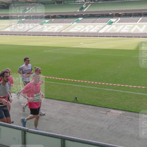 13.09.2026 - 21. swb-Marathon Bremen Michael Burmester http://msf.ph/oto/10305255 13.09.2026 13:36:36 Laufen im Stadion 421, 444, 462, 491, 590, 657, 756, 799, 1015, 1132, 1135, 1279, 1432, 1620, 1726, 1762, 1887, 1934, 1951, 1974, 1977, 2078, 2227, 2578, 2639, 2650, 2688, 2789, 2842, 2892, 2894, 2933, 2939, 3090, 3161, 3169, 3178, 3299, 3303, 3406, 3408, 3427, 3463, 3472, 3498, 3555, 3570, 3573, 3588, 3640, 3731, 3779, 3801, 3839, 3985, 3992, 3993, 4084, 4145, 4200, 4210, 4290, 4416, 4464, 4538, 4801, 4845, 4880, 4967, 5000, 5034, 5182, 5332, 5461, 5536, 5679, 5818 meine-sportfotos.de