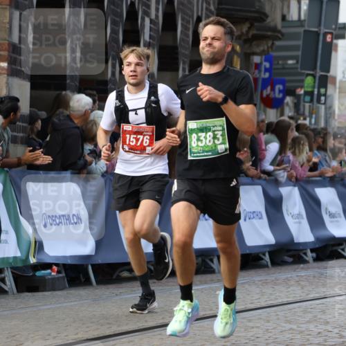 13.09.2026 - 21. swb-Marathon Bremen Strokosch-Dieckow http://msf.ph/oto/10305276 13.09.2026 12:59:13 Ziel 1118, 1576, 3624, 4847, 6929, 8065, 8994, 9120, 9329, 658, 1248, 1800, 1993, 2651, 4096, 8383, 9533 meine-sportfotos.de