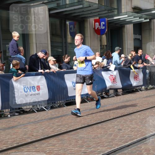 13.09.2026 - 21. swb-Marathon Bremen Strokosch-Dieckow http://msf.ph/oto/10305283 13.09.2026 10:53:02 Ziel 10448, 10585, 10757, 10780, 10821, 10886, 11012, 11168, 11379, 11590, 12040, 12056, 12170, 12275, 12308, 12398, 12461, 10284, 10304, 10339, 10652, 10714, 10734, 10827, 10863, 11002, 11038, 11238, 11282, 11386, 11575, 11597, 11766, 12019, 12338, 12369, 12398, 12399 meine-sportfotos.de