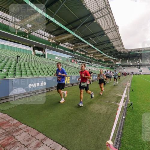 13.09.2026 - 21. swb-Marathon Bremen Michael Burmester http://msf.ph/oto/10305286 13.09.2026 12:55:40 Laufen im Stadion 161, 189, 201, 205, 307, 388, 411, 461, 465, 495, 655, 666, 854, 876, 913, 926, 948, 1053, 1058, 1197, 1390, 1537, 1599, 1645, 1658, 1750, 2001, 2040, 2122, 2125, 2234, 2251, 2260, 2319, 2383, 2390, 2474, 2535, 2604, 2733, 2801, 2812, 2870, 2922, 2948, 2962, 3012, 3057, 3119, 3134, 3175, 3192, 3202, 3206, 3241, 3246, 3290, 3346, 3348, 3356, 3357, 3411, 3508, 3706, 3716, 3836, 4135, 4137, 4171, 4413, 4455, 4479, 4733, 5277, 5430, 5530, 6106, 107, 2498 meine-sportfotos.de
