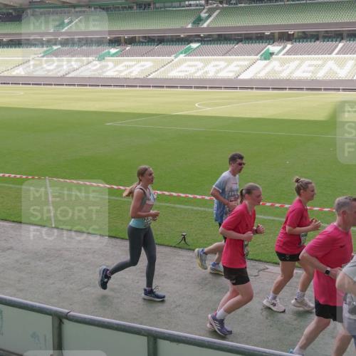 13.09.2026 - 21. swb-Marathon Bremen Michael Burmester http://msf.ph/oto/10305290 13.09.2026 13:36:37 Laufen im Stadion 421, 444, 462, 491, 590, 657, 756, 799, 1015, 1132, 1135, 1279, 1432, 1620, 1726, 1734, 1762, 1887, 1934, 1951, 1974, 1977, 2060, 2078, 2227, 2578, 2639, 2650, 2688, 2789, 2842, 2892, 2894, 2933, 2939, 3090, 3161, 3169, 3178, 3299, 3303, 3406, 3408, 3427, 3463, 3472, 3498, 3499, 3555, 3570, 3573, 3588, 3640, 3731, 3779, 3801, 3839, 3985, 3992, 3993, 4084, 4145, 4200, 4210, 4290, 4416, 4464, 4538, 4801, 4845, 4880, 4967, 5000, 5034, 5182, 5332, 5461, 5536, 5679, 5818 meine-sportfotos.de