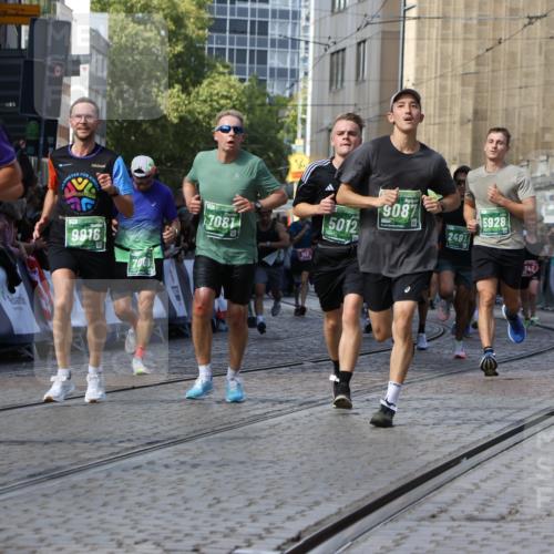 13.09.2026 - 21. swb-Marathon Bremen Strokosch-Dieckow http://msf.ph/oto/10305292 13.09.2026 13:24:08 Ziel 342, 2210, 2288, 2485, 2517, 2560, 3044, 3642, 4601, 4671, 5011, 5116, 5146, 5231, 5908, 6157, 6332, 6648, 7105, 7216, 7357, 7475, 7761, 8051, 8052, 8095, 8290, 10059, 10115, 13007, 13197, 776, 909, 1250, 2295, 2491, 4000, 4559, 5012, 5208, 5481, 5928, 5929, 6105, 7059, 7069, 7081, 7156, 8082, 8415, 9087, 9916 meine-sportfotos.de